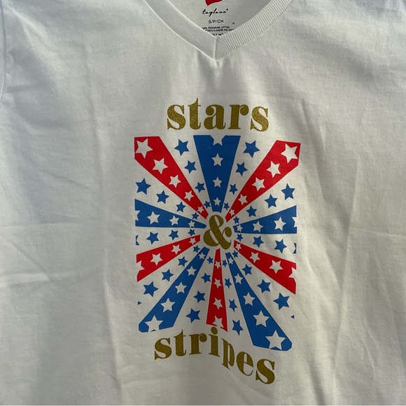 NWOT Hanes Stars & Stripes T-Shirt - Women’s Size Small - Picture 4 of 6